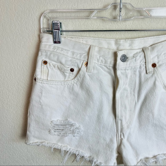 Levi’s 501 White High Waisted Button Fly Denim Jean Shorts - Picture 6 of 8